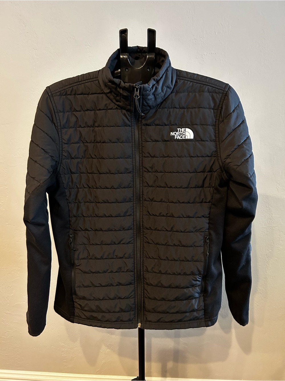 The North Face Black Men’s Canyonlands Hybrid Jacket